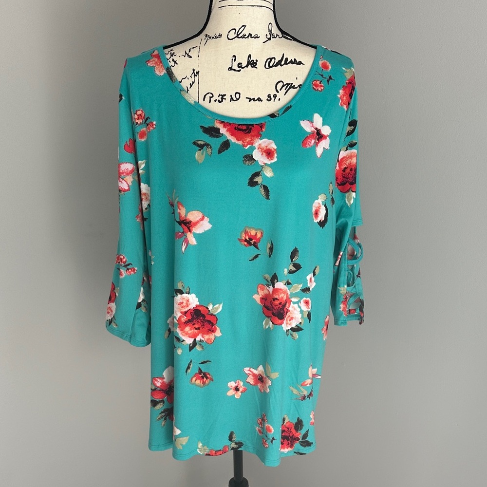 New York Laundry Floral Teal Women's Top